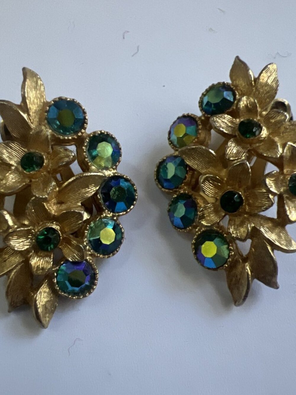 Kramer of New York Vintage Green Aurora Borealis Rhinestone Flower Clip Earrings